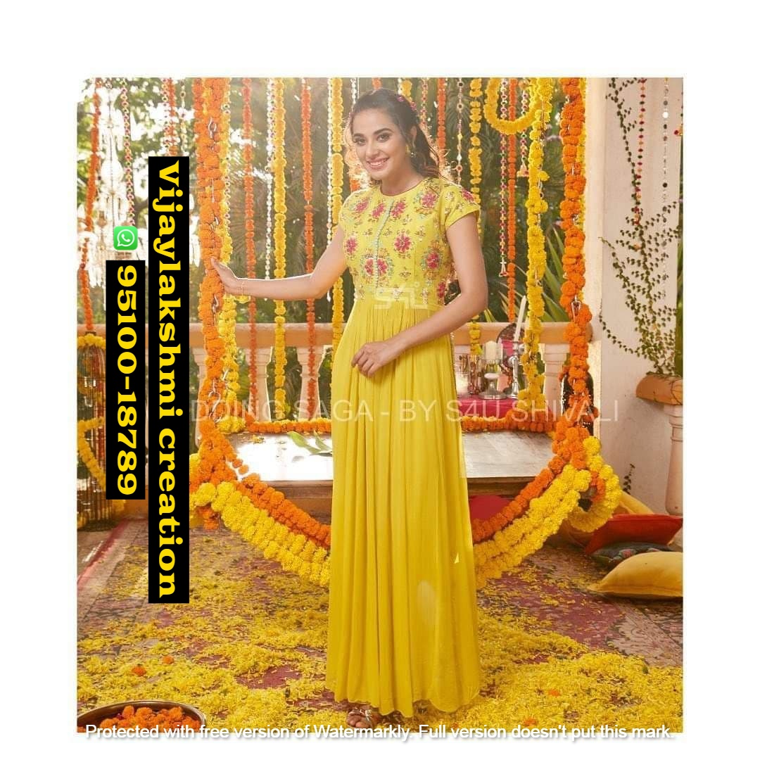 15 Gorgeous Haldi Outfits On Real Brides To Inspire You! – WedBook |  Bridesmaid poses, Sisters photoshoot poses, Bride sister
